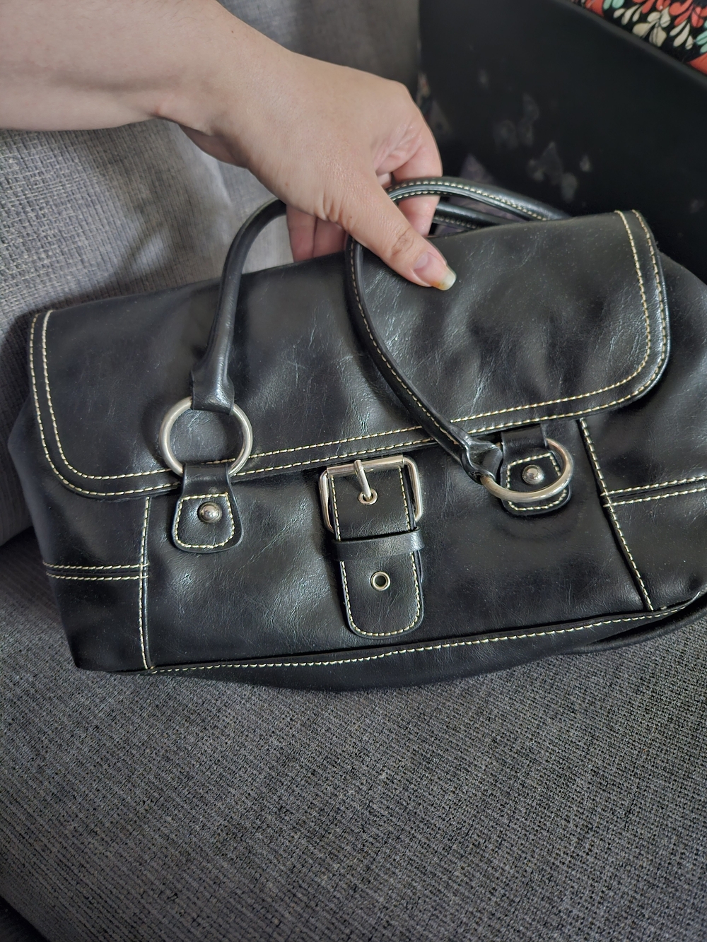 Cato Black Handbag with Contrasting White Stitching